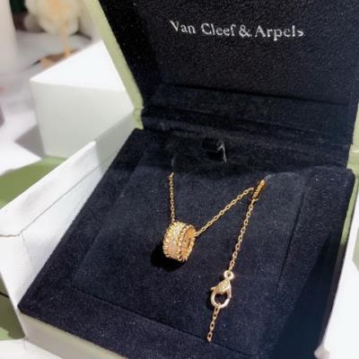 wholesale quality vancleef & arpels necklace model no. 12